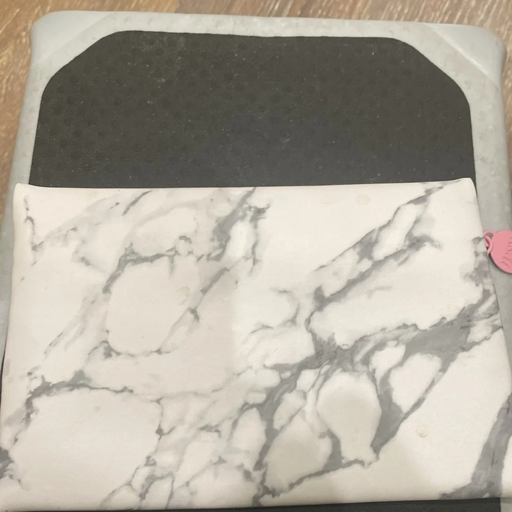 IPSY make up bag, lite pink and gray.